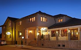 Vila Preciosa